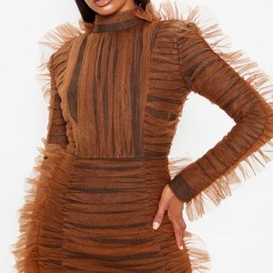 Beautiful brown dress size 10 from pretty little thing.